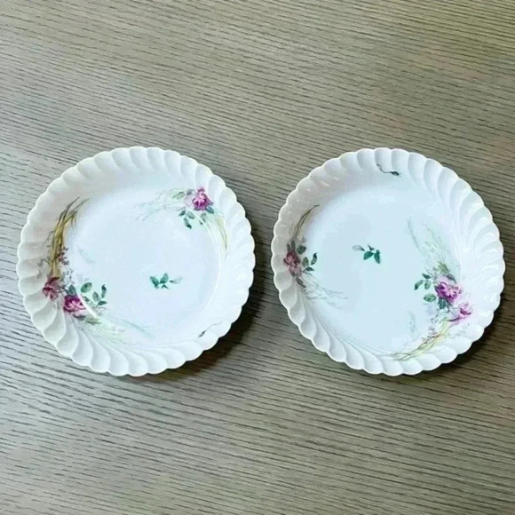 V. Etienne Antique Pink Floral Dinner‎ Plates - Picture 5 of 10